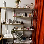 Golden Nest B25
