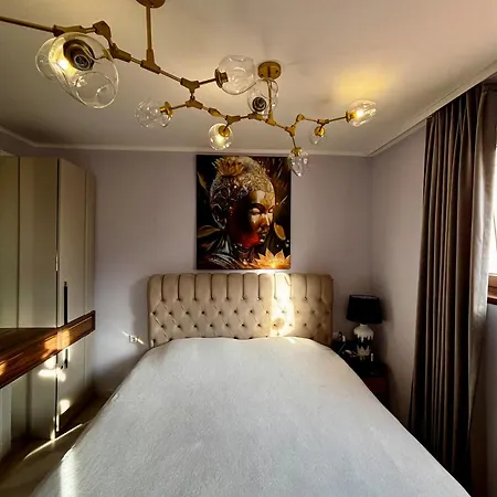 Golden Nest B25 Hotel