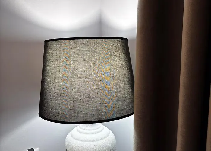 Hotel Golden Nest B25