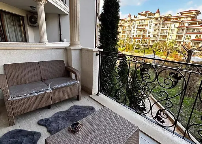 Golden Nest B25 Nesebar